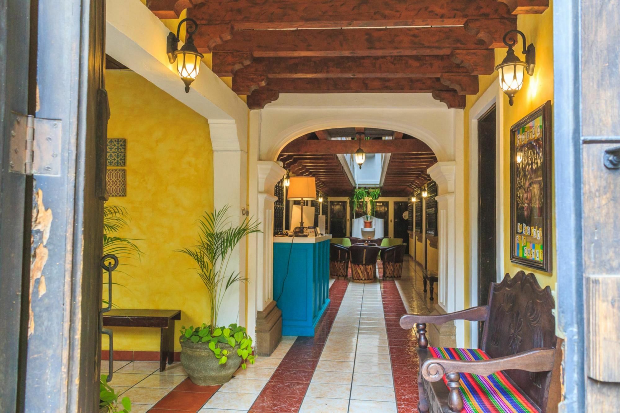 Hotel Casa Santa Lucia Antigua Exterior photo
